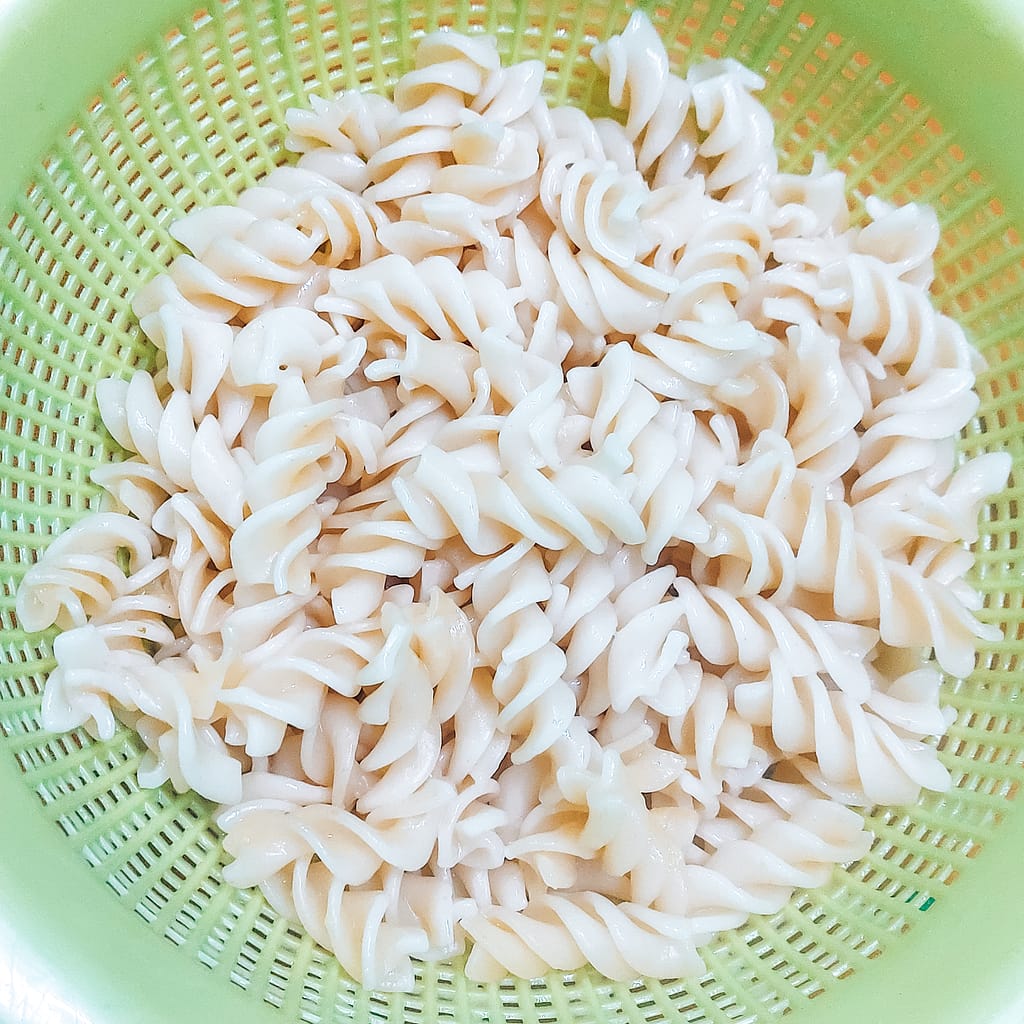 Easy Peanut Butter Pasta: A Unique Twist on a Classic Dish | Ready in 30 minutes