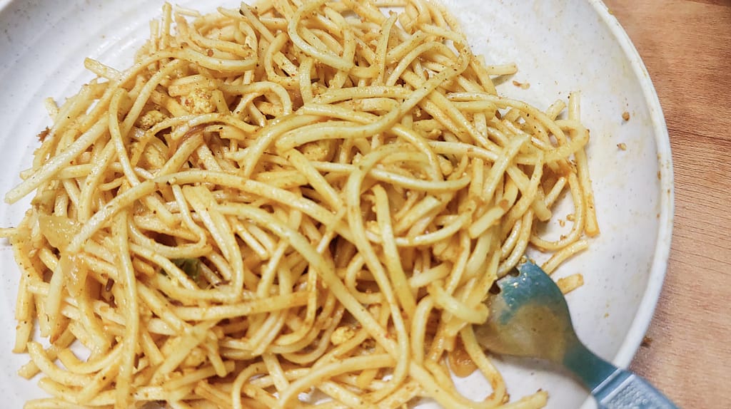 Simple paneer hakka noodles recipe (indian style)
